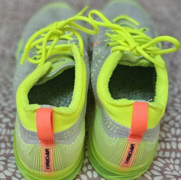 Nike Air Vapormax 2023 Flyknit Mens Sneakers - Picture 2 of 5